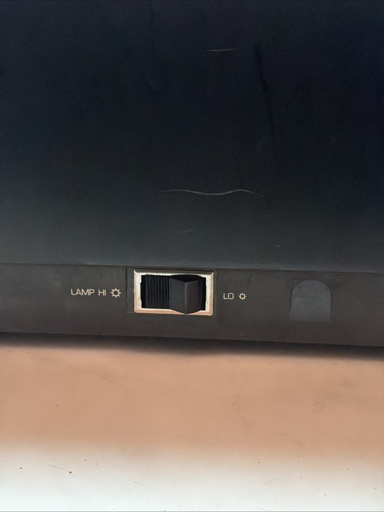 Vintage Singer Instaload/XL16MM Projector 2220 Tested.