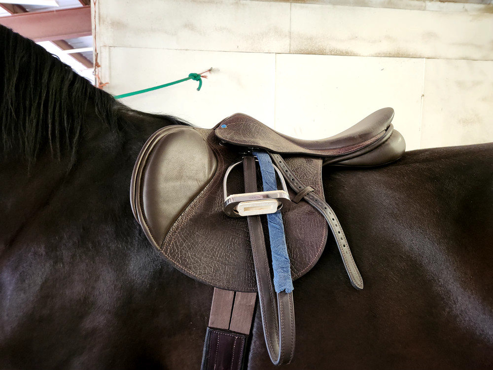 Custom County Innovation 18 M extra forward flap buffalo leather