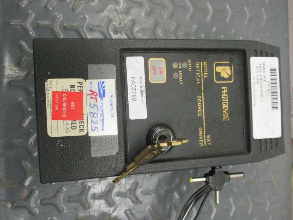 3M Photodyne Model 9XT Optical Source Driver with Case