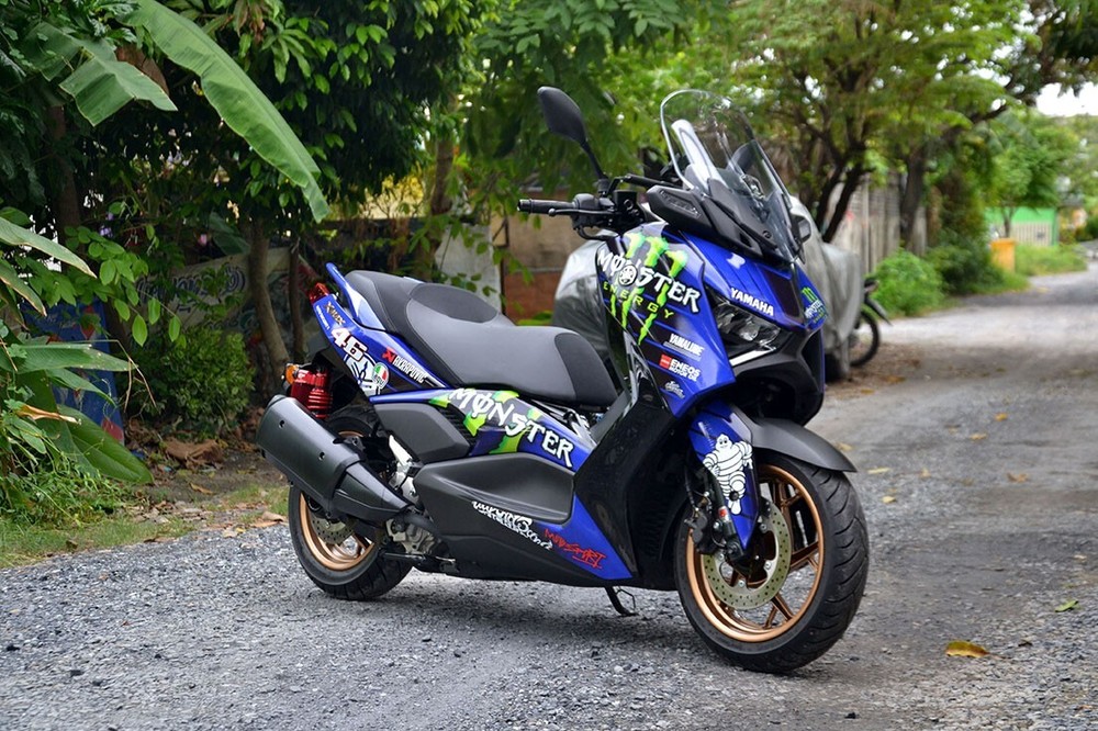 Graphics Decal Kit Wrap Compatible with YAMAHA X-MAX 2022 - 2023 V.2 MONSTER