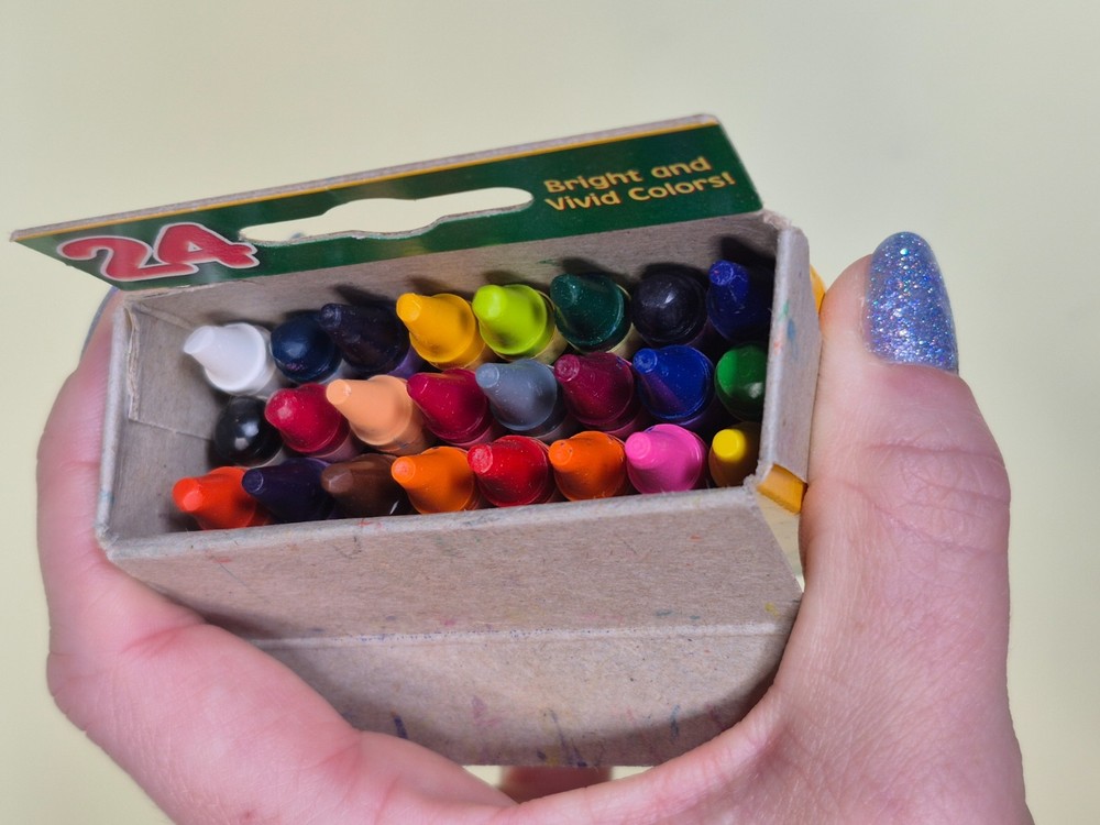 Crayola Crayons 24 Pack Vintage 2002