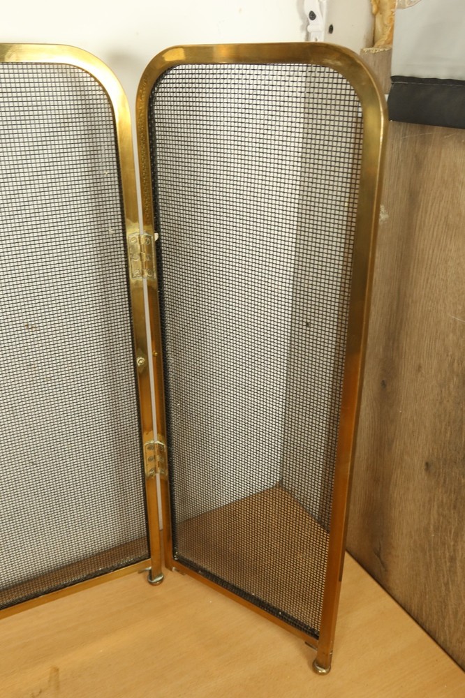 Vintage Solid Brass Fire Guard Fireplace Spark Spit Screen Folding 3 Mesh Part