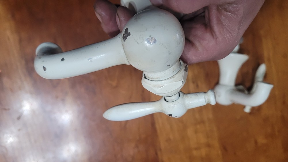 Antique Bathroom Faucet Quick Pression