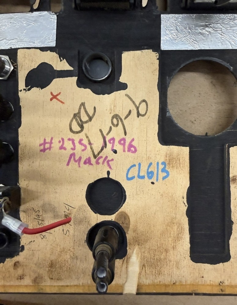 Mack CL613 1996 Woodgrain Dash Switch Panel / CL 613