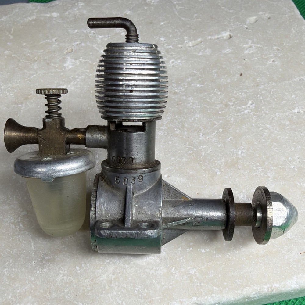 1948 AMCO MK II 0.87 R/C Model Airplane Engine