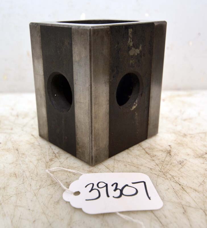 Cast Iron Box Angle Iron (Inv.39307)
