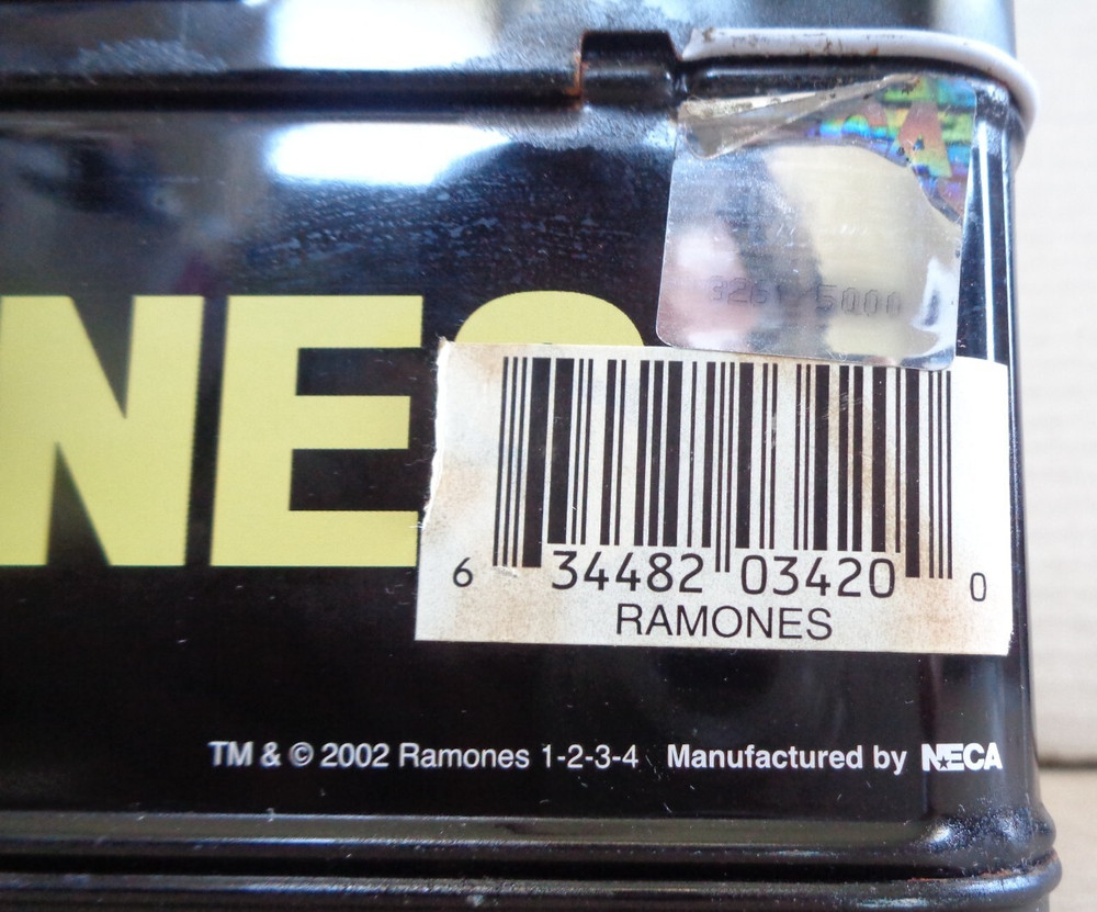 NECA Ramones Lunchbox 2002 with Thermus