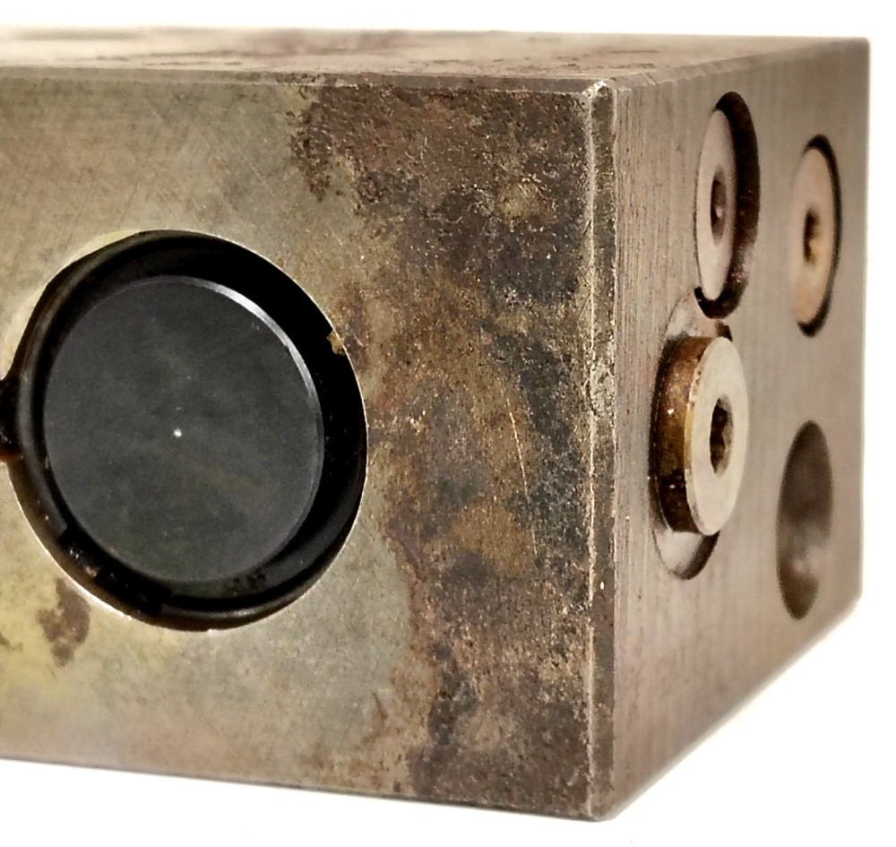 PARKER PRESSURE REDUCING VALVE 3000 PSI MAX PRM3PA25KN