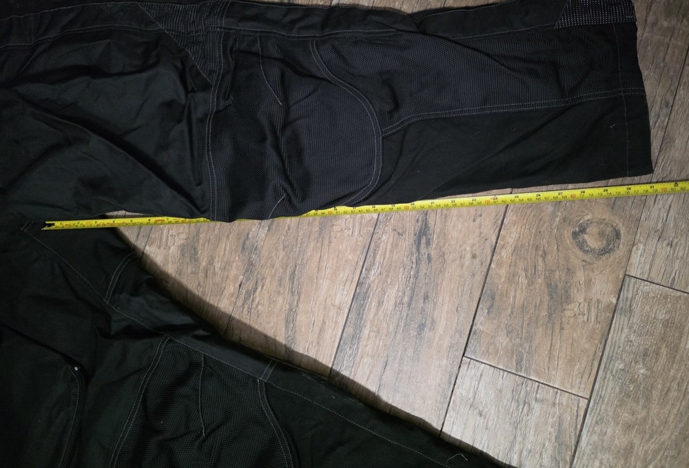 FirstGear Sirocco Pant Size 38 Fillite Reflective Function. See Description 0146
