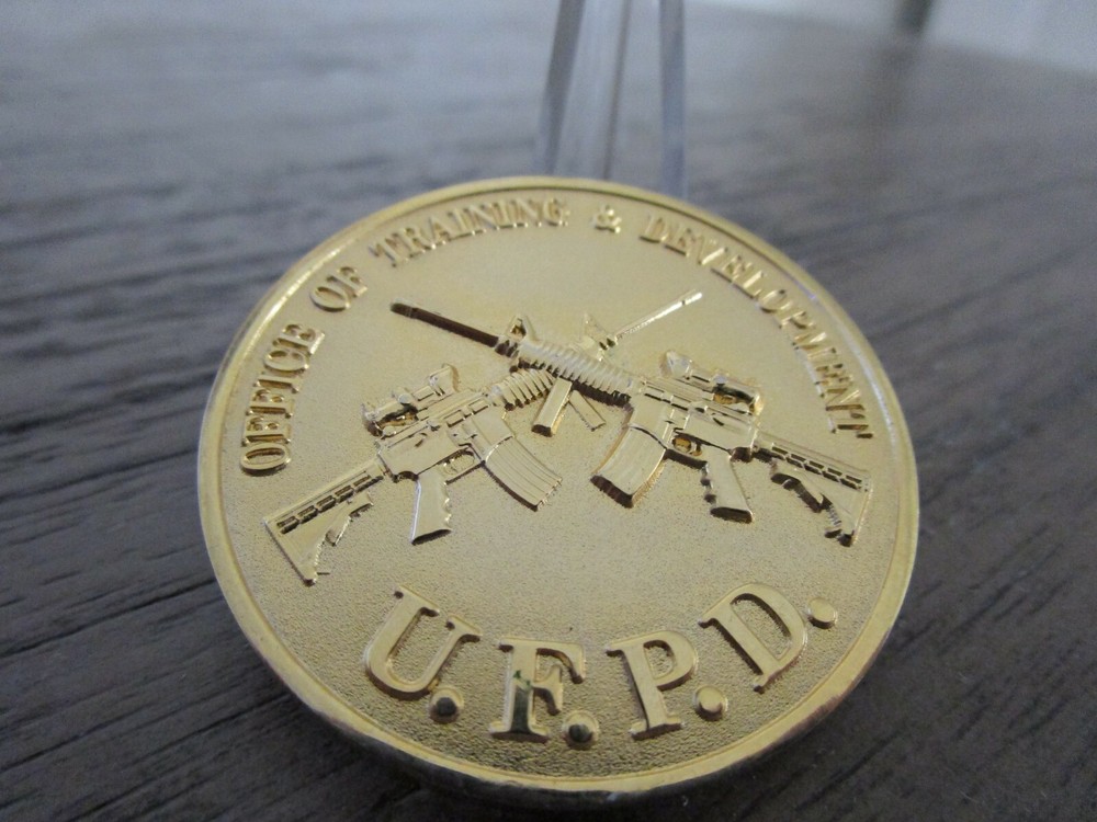 CBP Training & Development UFPD Use of Force Policy Division Coin #183E