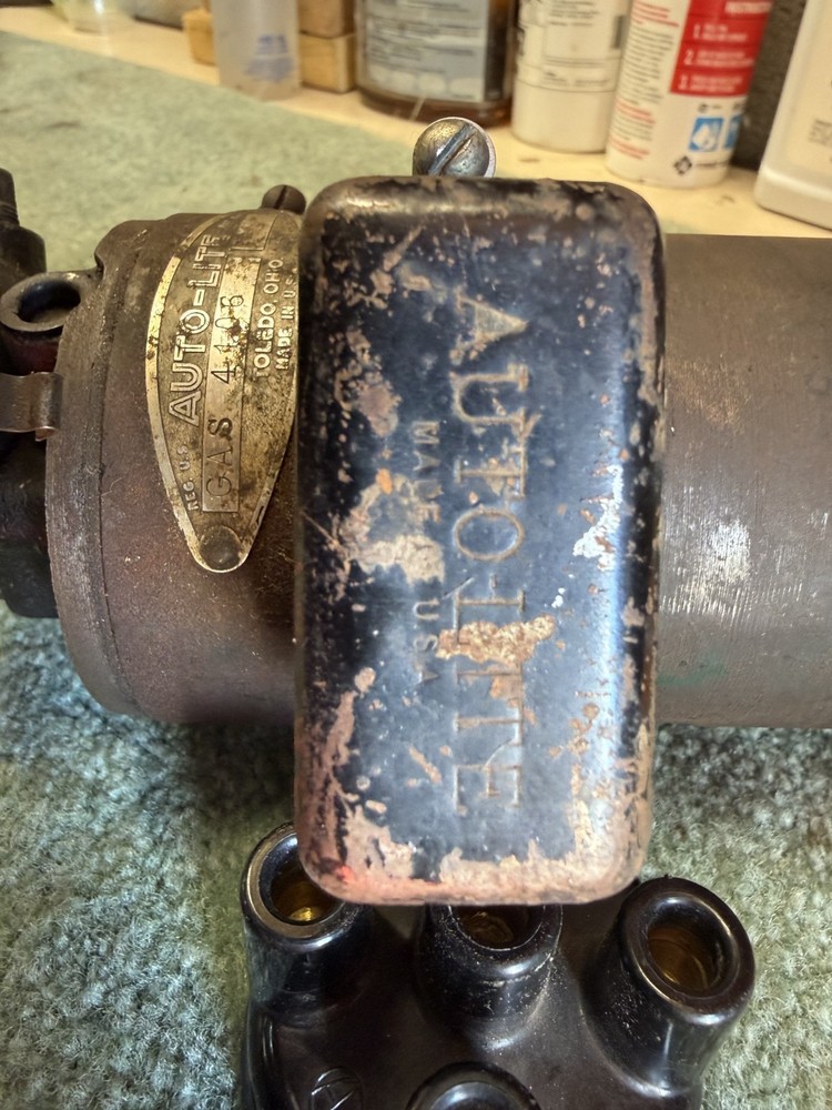 Indian '38-'42 'Four' Generator/Distributor Assembly 6v (#0136)