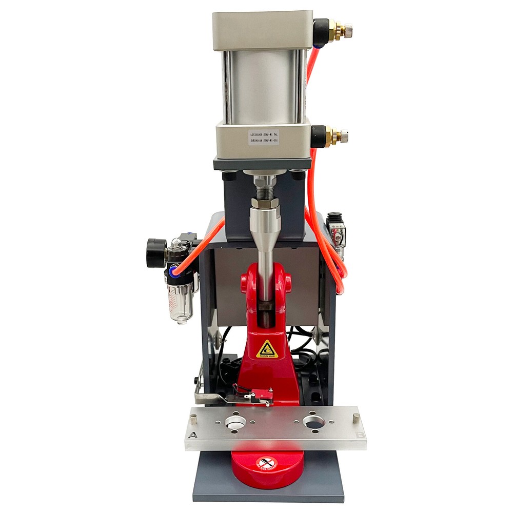 Pneumatic Badge Machine Circular Rectangular Heart-shaped Badge Making machine