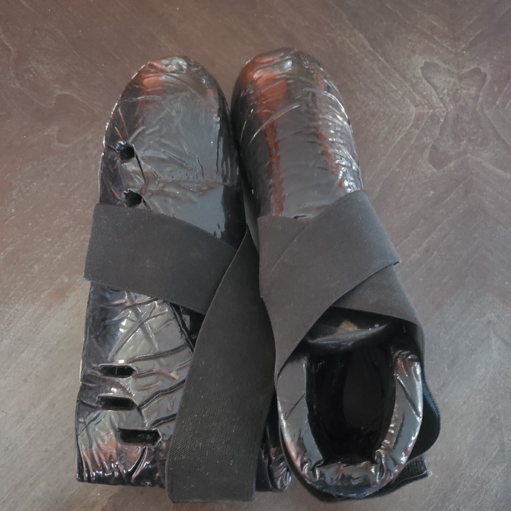 Martial Arts Sparring Foot Guards- Black