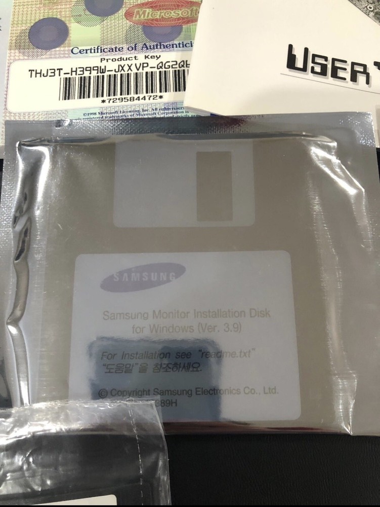 Microsoft Windows ‘98 complete set up and instruction manuals etc