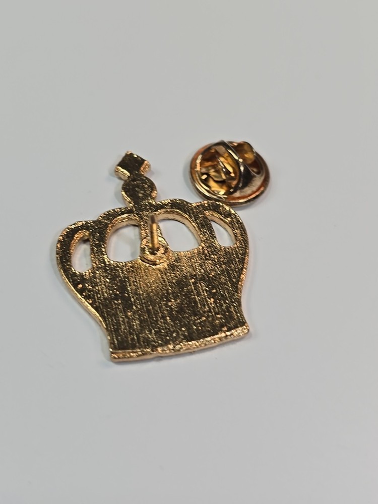 Red Crown Souvenir Lapel Pin