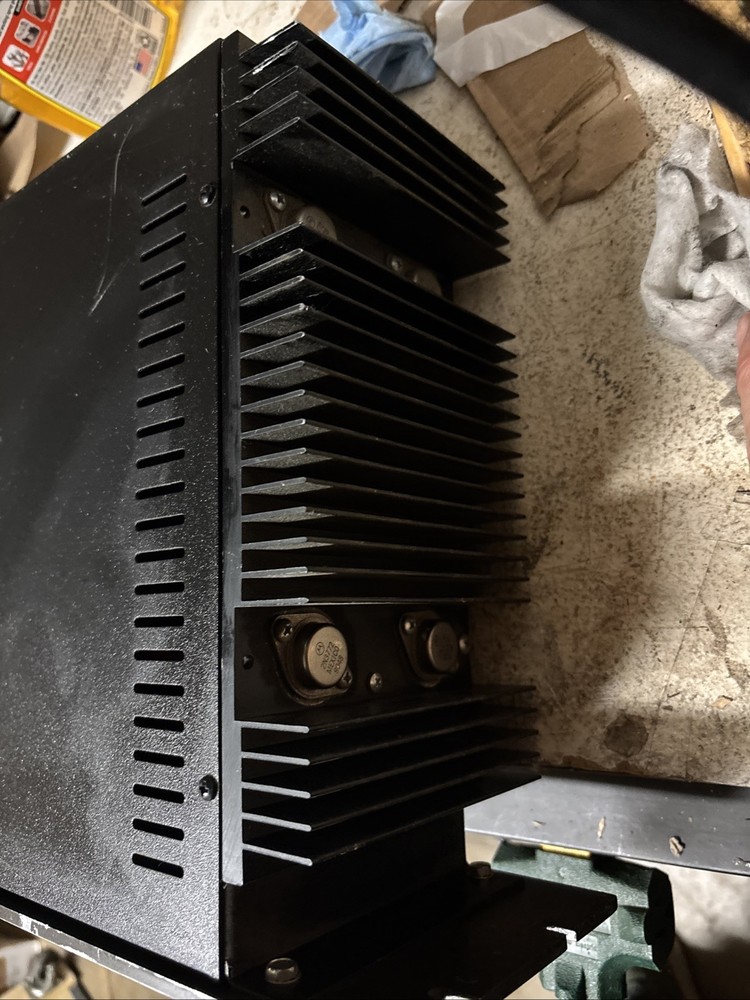 Astron Model RS-10A Regulated Power Supply 10 Amp