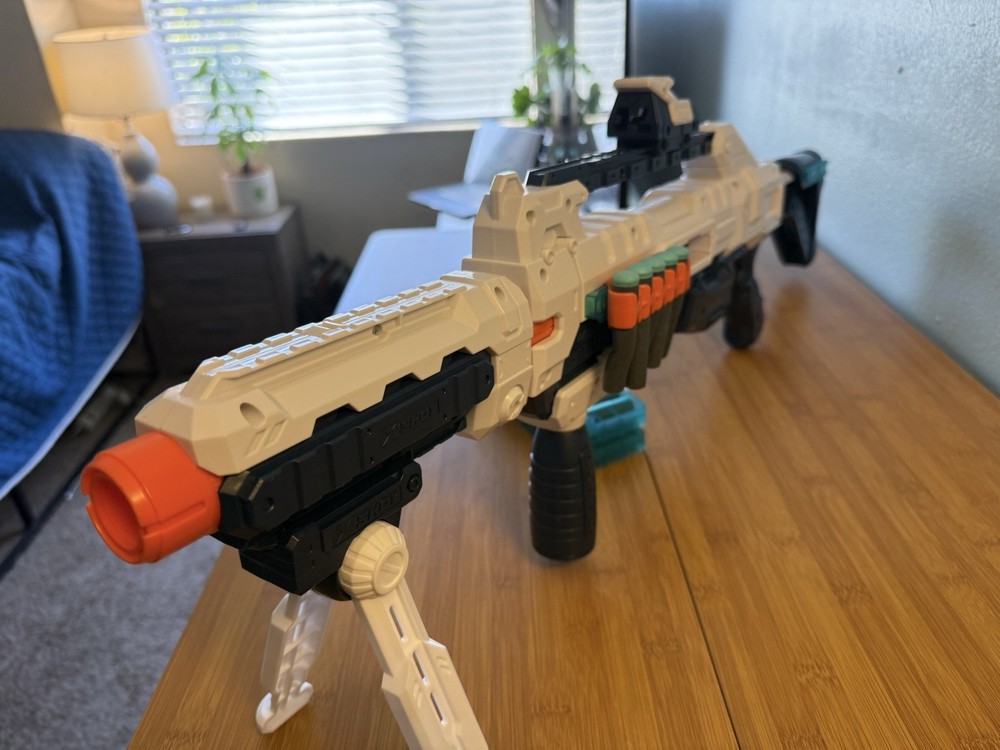 Zuru Xshot Foam Blaster Rifle + Extras
