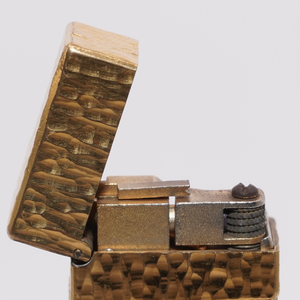 Dunhill Lighter Gold Bark Pattern-Ultrasonically Cleaned_Working