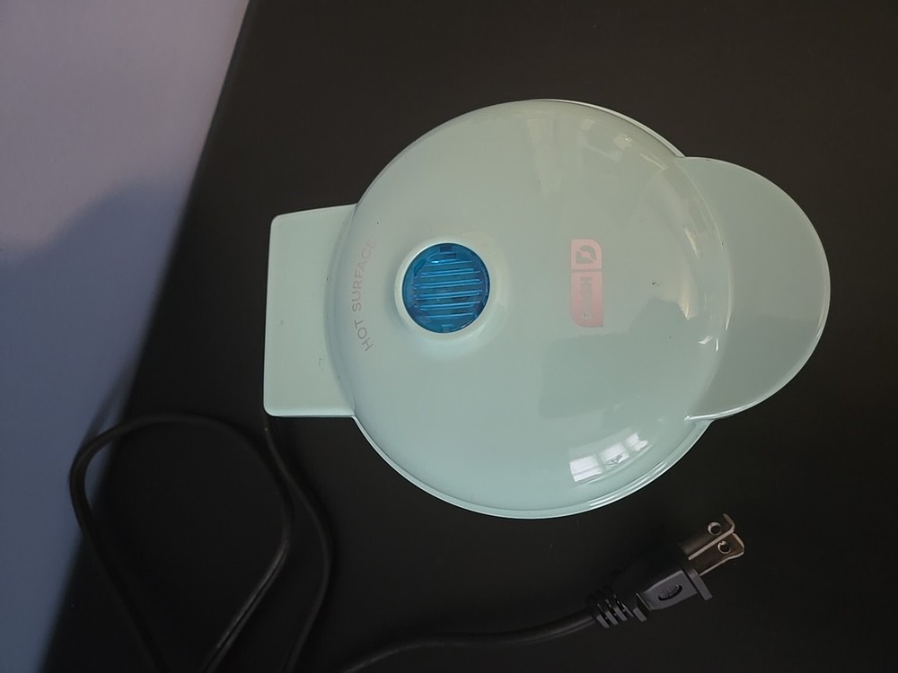 Dash Neon Green 4 Inch Round Waffle Maker