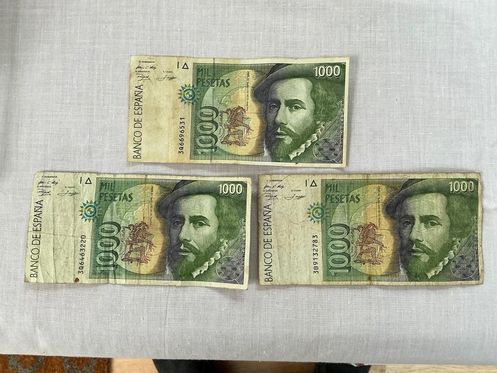 3 x 1992 Spanish 1000 Peseta Notes