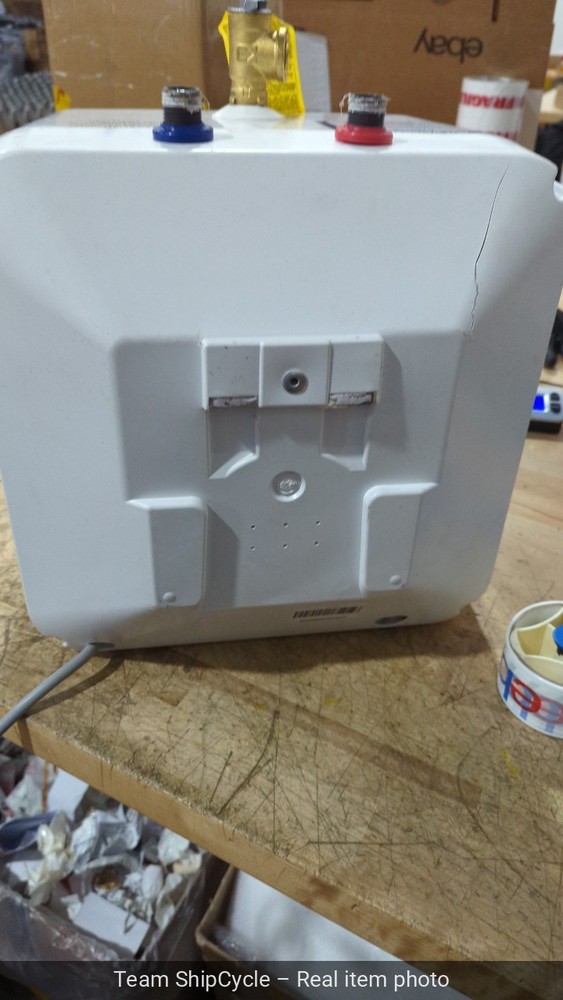 U24247 BOSCH Electric MiniTank Water Heater Tronic 3000 T 4Gallon ES4 G3D