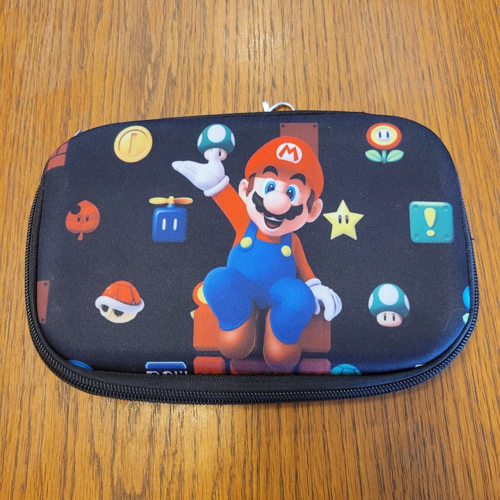 Accessory Innovations Super Mario Bros Gadget Case 2022