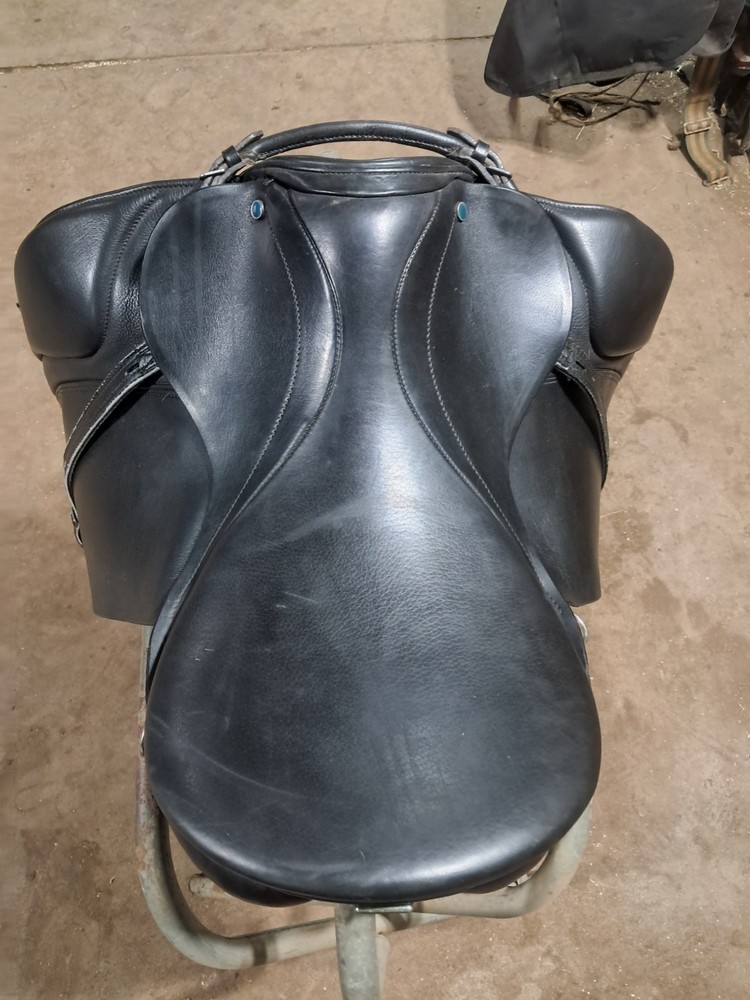 Stubben Benni's Harmony 19" XW Saddle