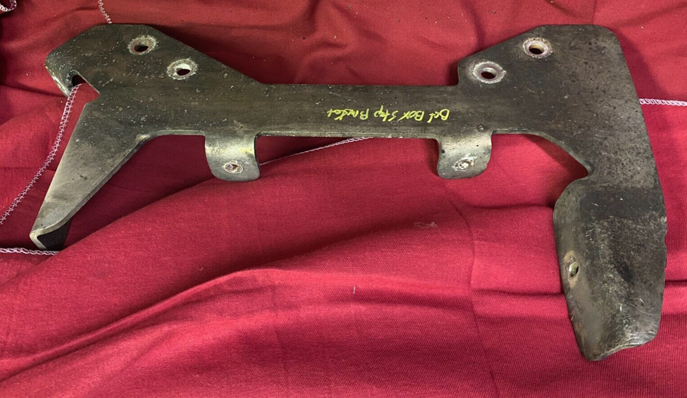 FREIGHTLINER DPF step bracket , ALUMINUM , A22-67324-003, MOUNT BATTERY BOX