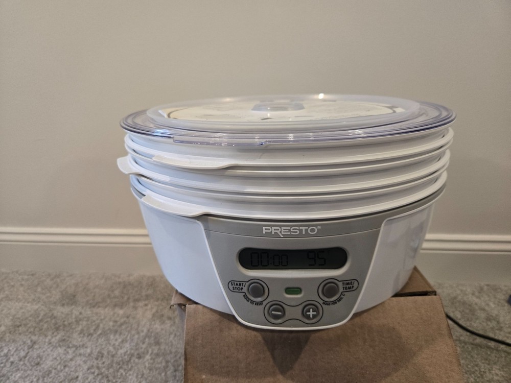 Presto 06301 Digital Dehydrator - White, 6 tray