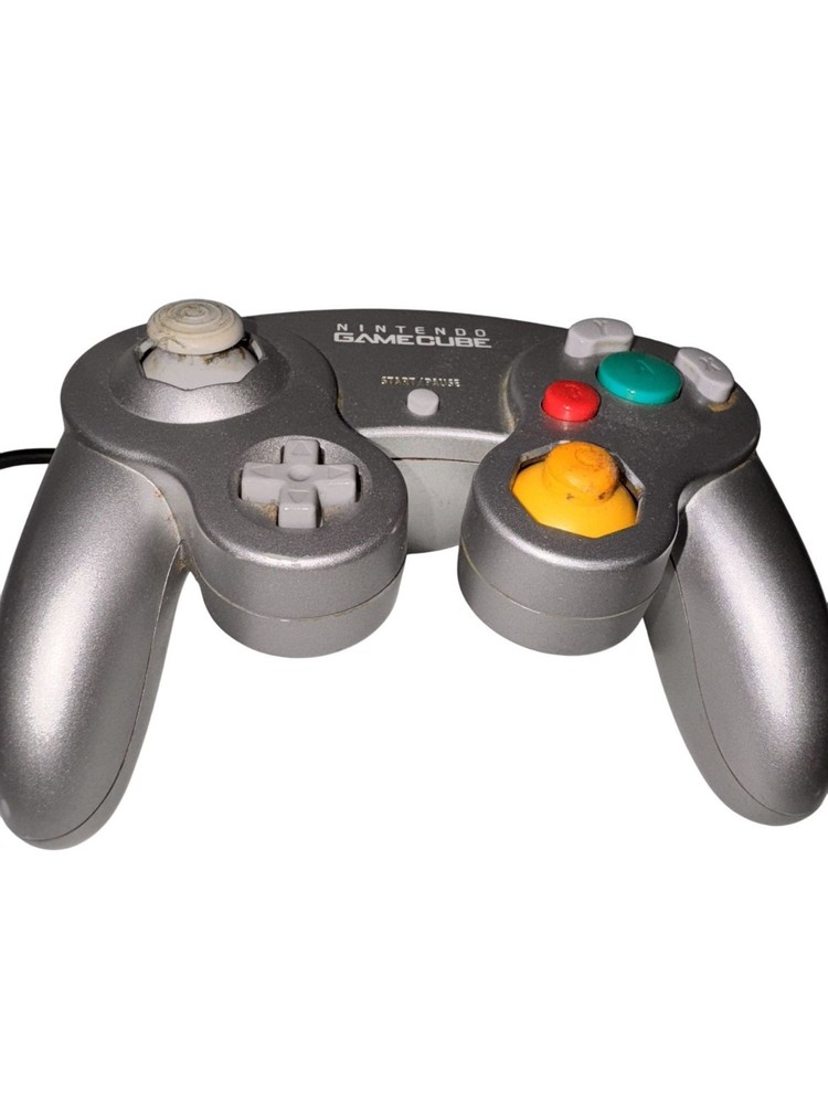 Nintendo GameCube Controller Silver Wired Model DOL-003