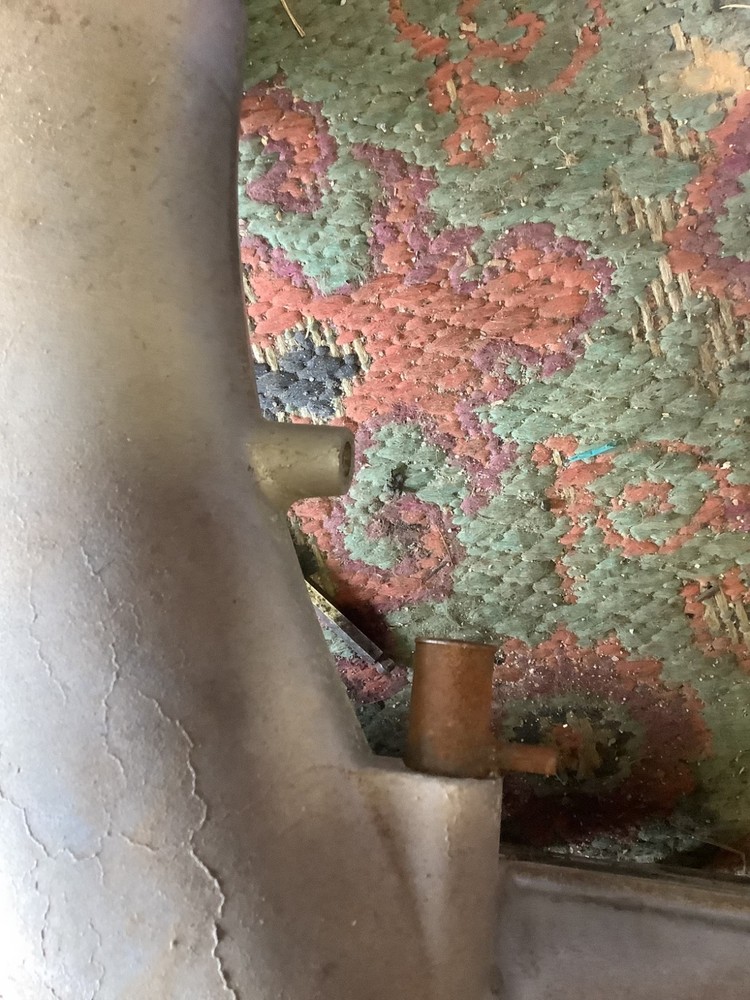 Alfa Romeo airbox for webers both pieces.
