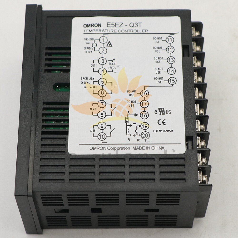 NEW Omron E5EZ-Q3T Temperature Controller E5EZQ3T 1PCS