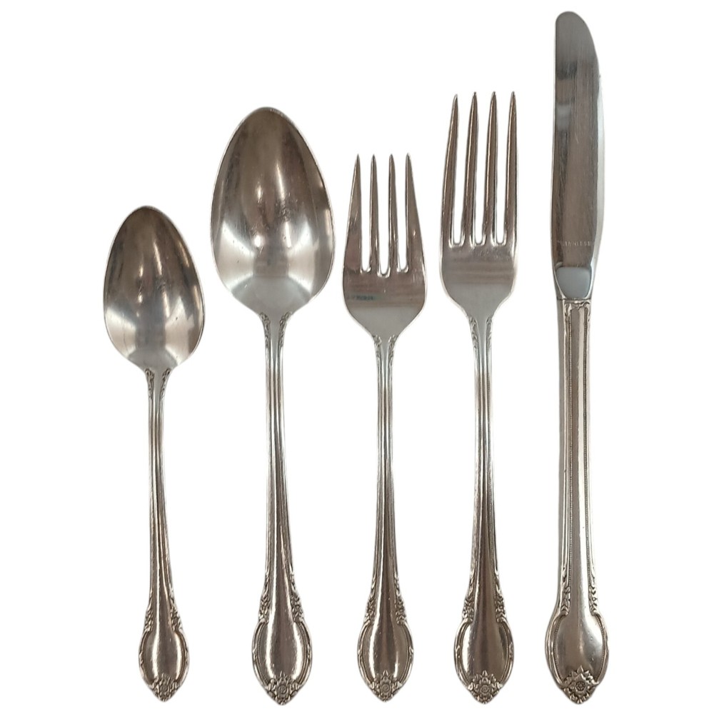 1847 Rogers Bros REMEMBERANCE Silverplate Flatware ~ 5 Pc Dinner Placing Service