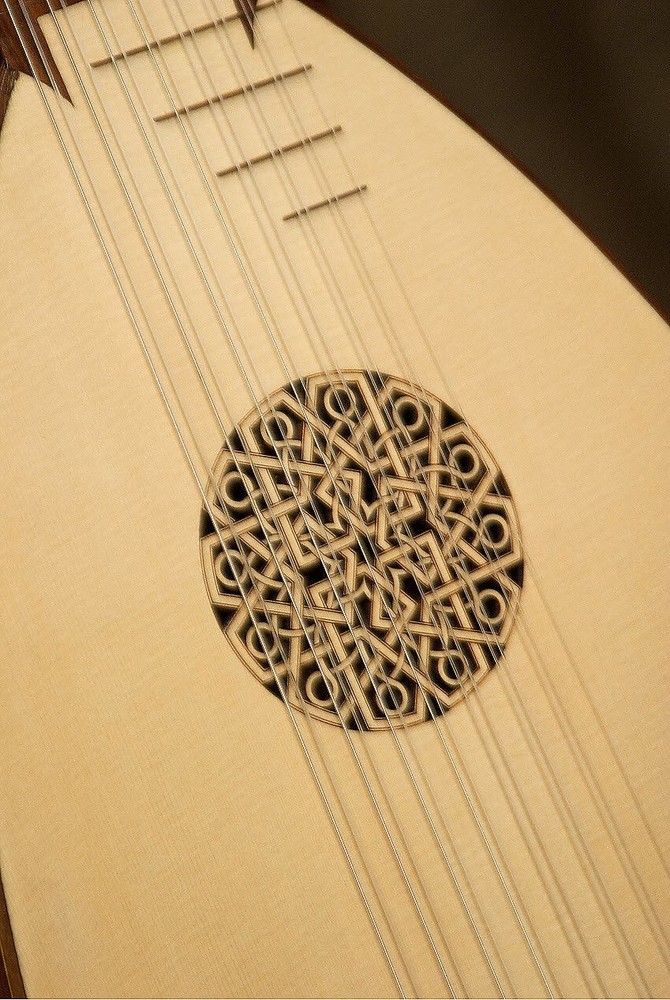 ROOSEBECK SOLID CANADIAN CEDAR 8-COURSE LUTE w/ GIG BAG