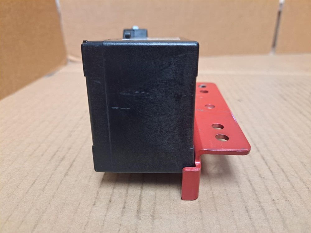 Mitsubishi Electric Current Transformer Type CW-40LM