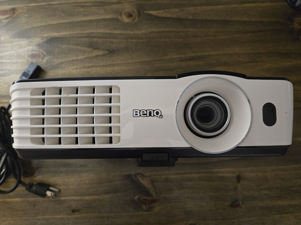 Benq MW663 Digital projector Tested Works