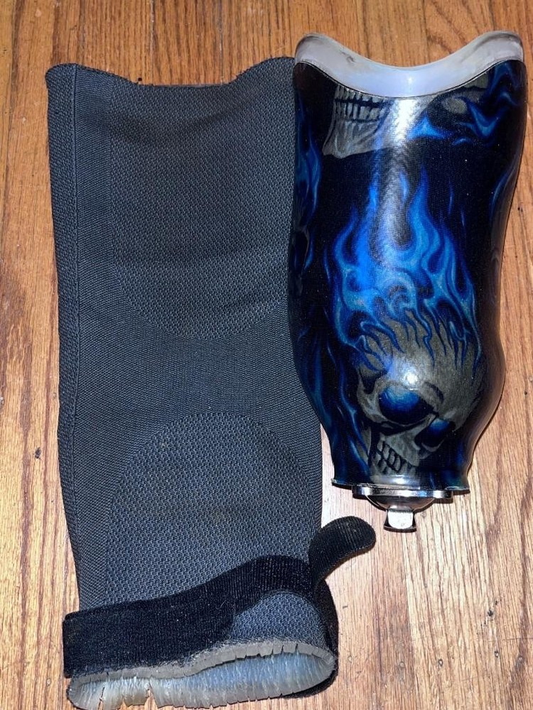 Prosthetic Leg Skull & Smoke silkscreen right missing post