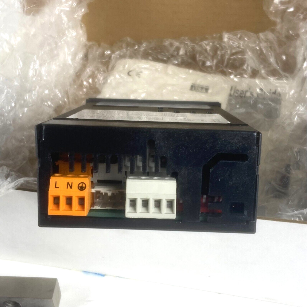 Omega Engineering DP25B-E-1.2 Digital Process Panel Meter 115VAC 4-Digit 1/8 DIN