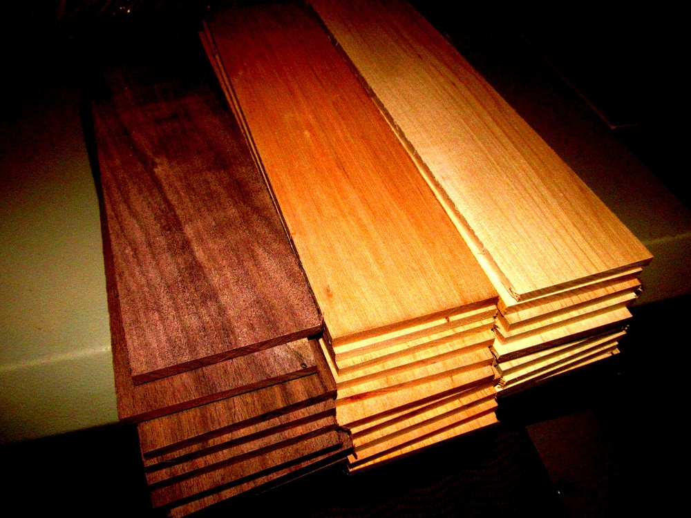 MULTIPAK (9) KILN DRIED SANDED THIN WALNUT, CHERRY, & MAPLE 24" X 4" X 1/8"