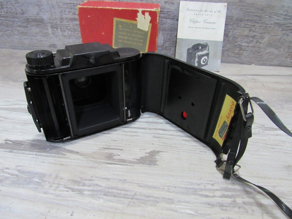 VINTAGE ANSCO Clipper CAMERA clean Good Shape With Box #xw