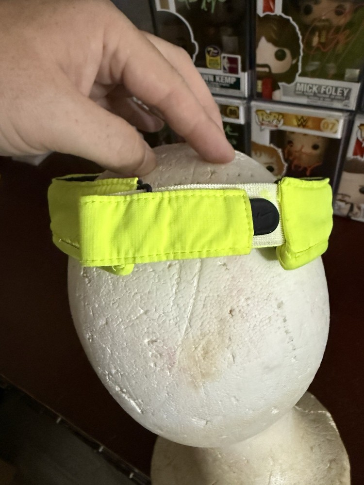 Nike Golf Visor - Yellow