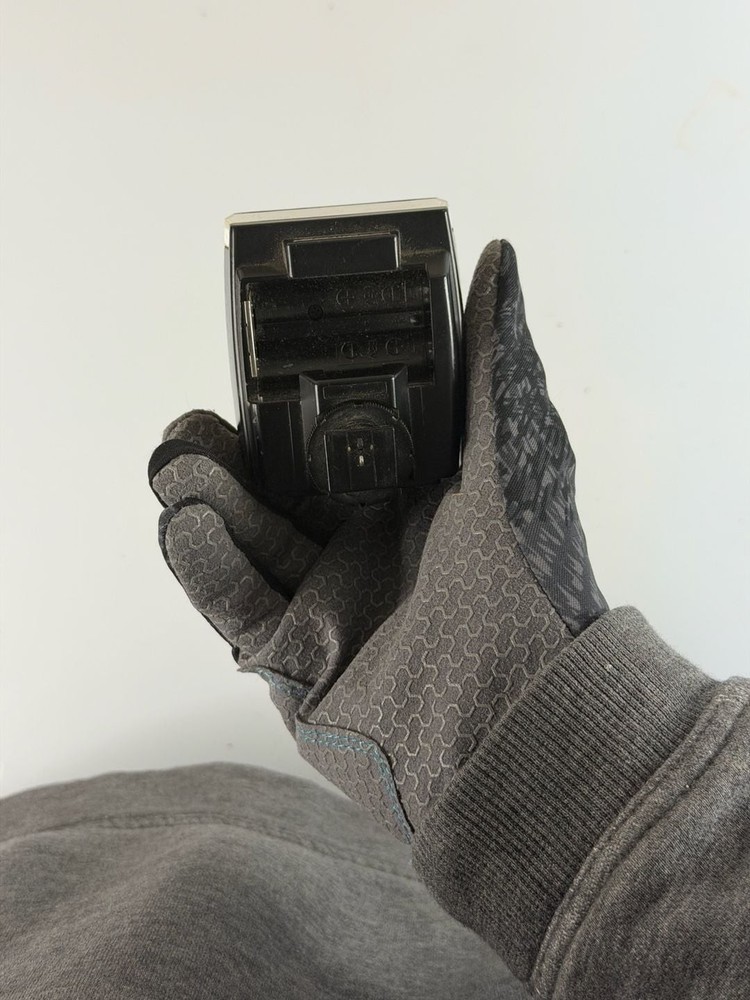 Olympus T20 Electronic Flash for OM System Cameras (Missing Battery Door)