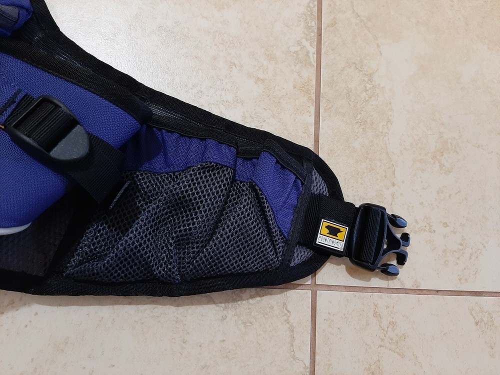 Mountainsmith Buzz 2 Lumbar Shoulder Day Pack