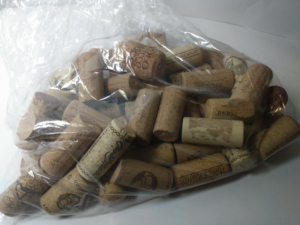 40+ Used wine corks great for crafts!