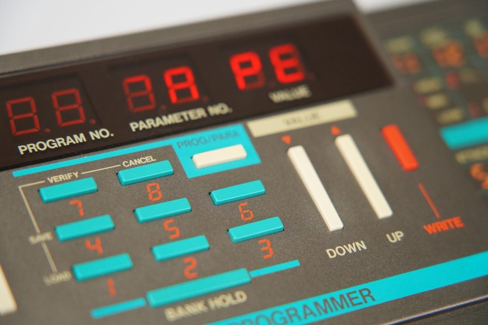Korg Poly-800 Polyphonic Synthesizer w/ Filter Mods & Original Box #56009