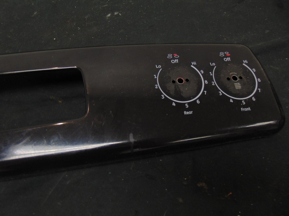 GE Electric Range JBP35DM2BB Control Panel