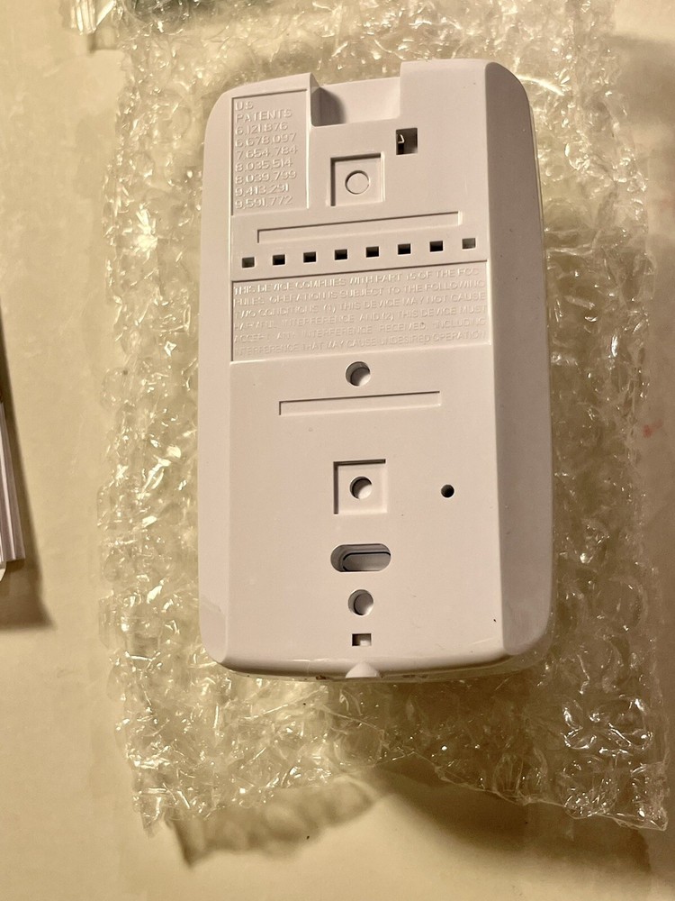 Resideo IS3035V Passive Infrared Motion Sensor