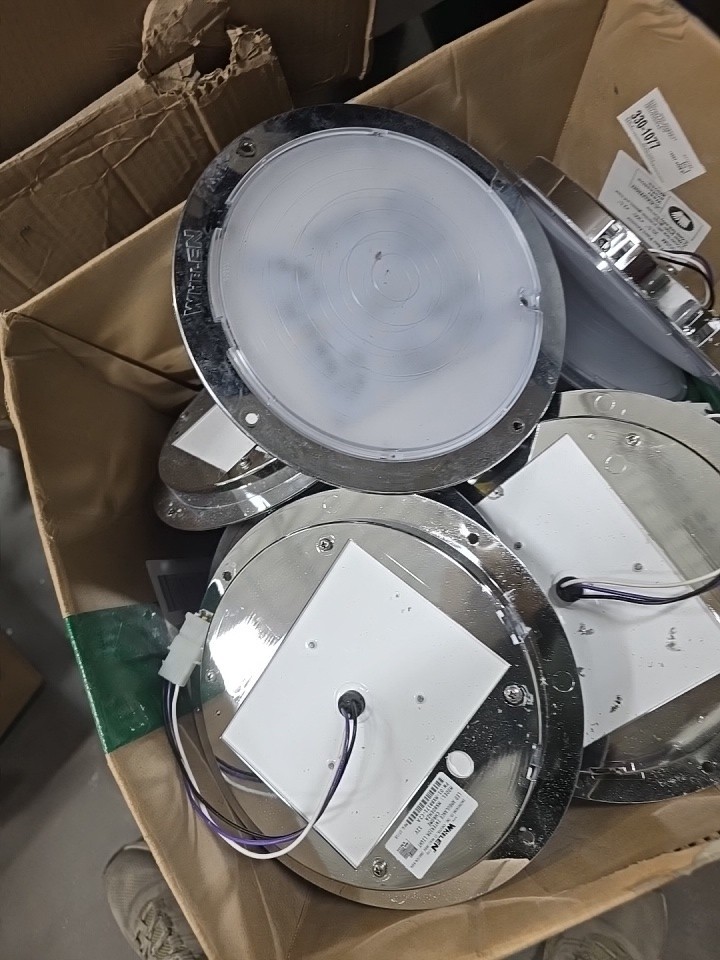 WHELEN Led Ambulance Interior Light Chrome 12 V