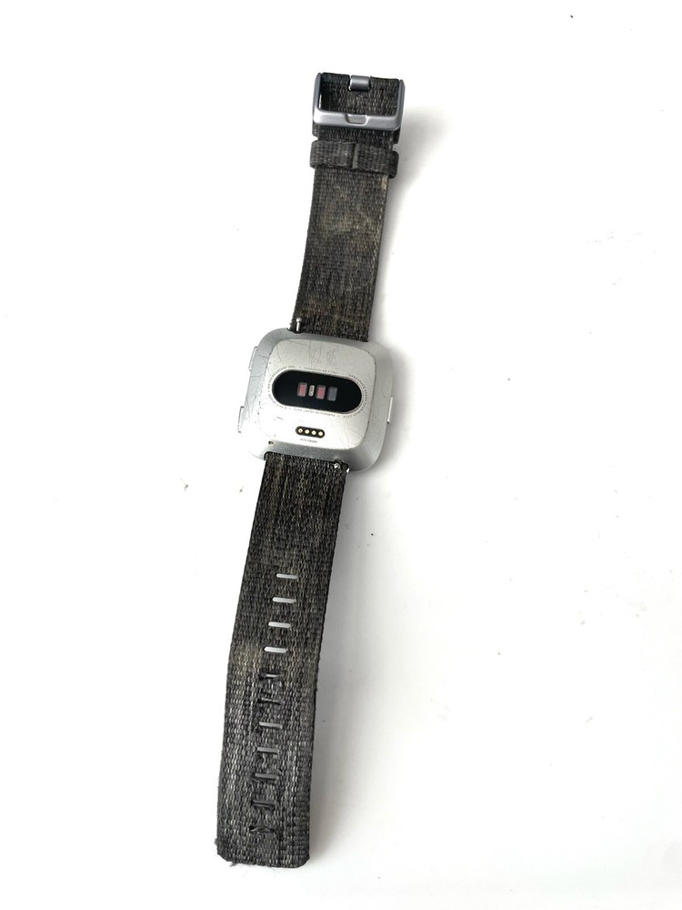 Fitbit Versa FB504 Fitness Activity Tracker -Silver - Charcoal Woven Band