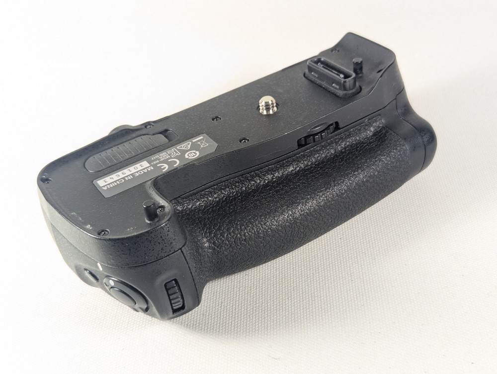Nikon MB-D17 Multi Power Battery grip